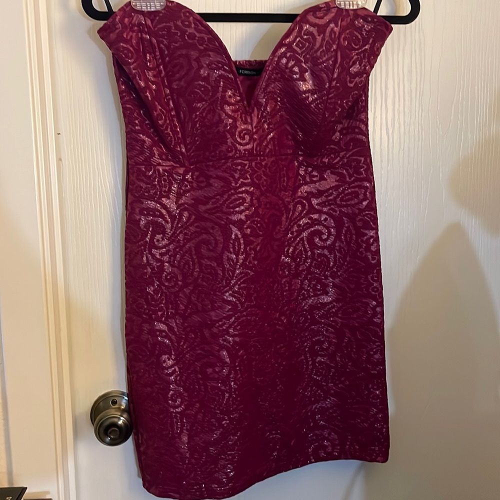 NWT Foreign Exchange burgundy strapless dress size L